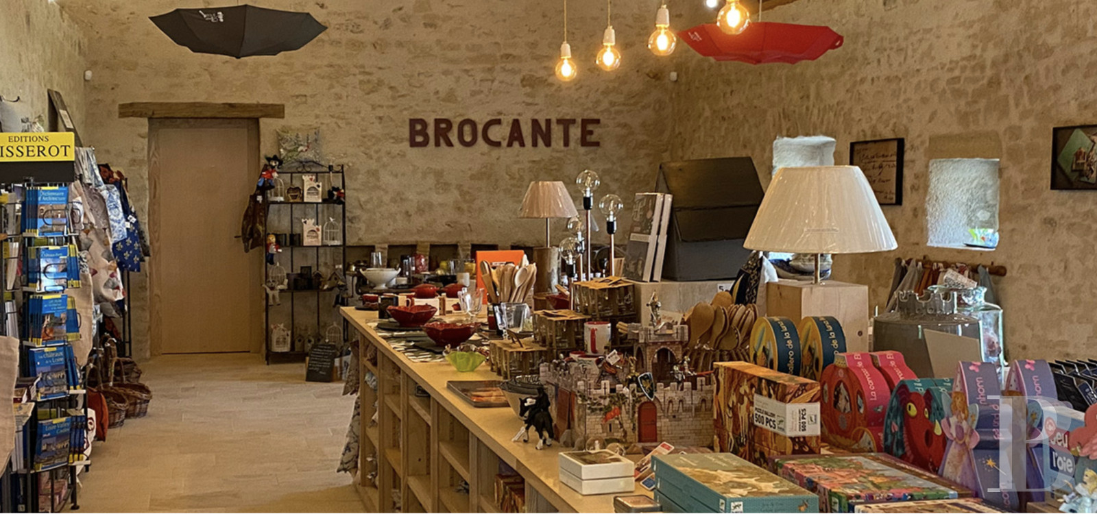 À Ainay-le-Vieil, entre Bourges et Montluçon, une forteresse séculaire tout en raffinement  - photo  n°48